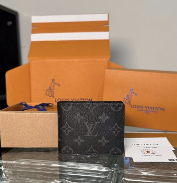 L*uis V*itton Wallet - Image 5