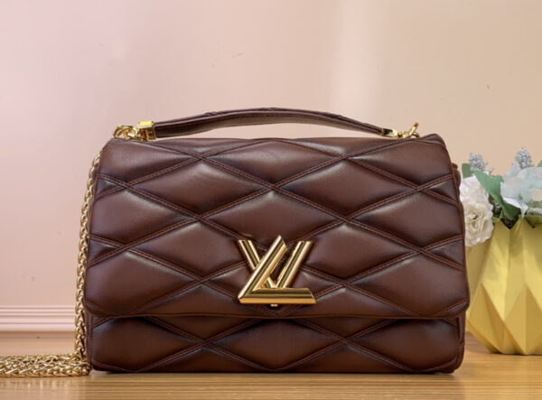 L*uis V*itton Purse - Image 11