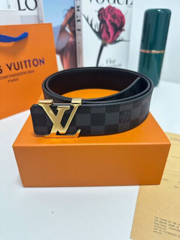 L*uis V*itton Belt