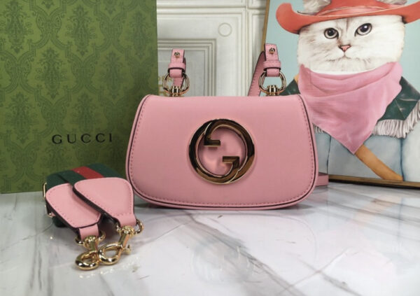 Gucc* purse