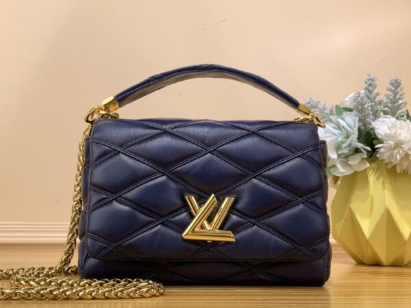 L*uis V*itton Purse - Image 17