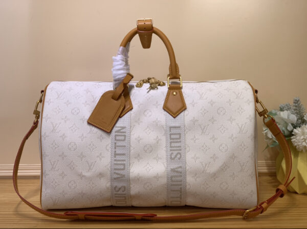 L*uis V*itton Travel Bag - Image 11