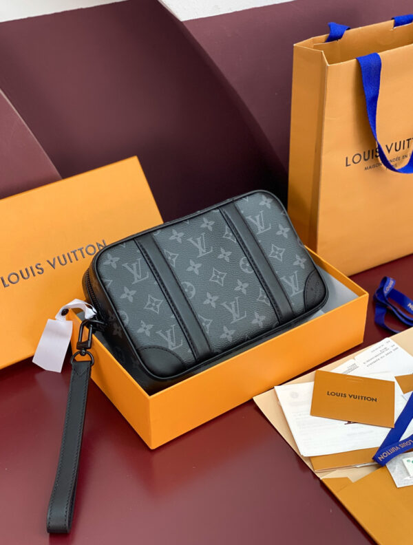 L*uis V*itton Shoulder Bag - Image 4