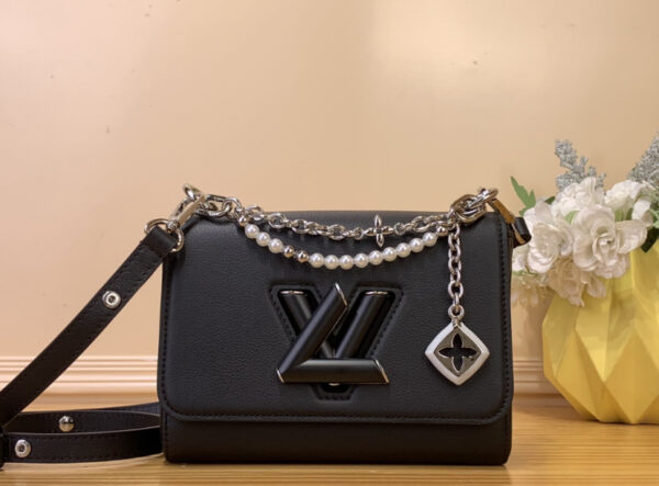 L*uis V*itton Purse - Image 8