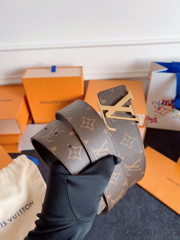L*uis V*itton Belt