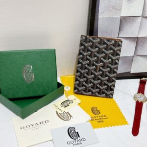 G*yard Passport Holder