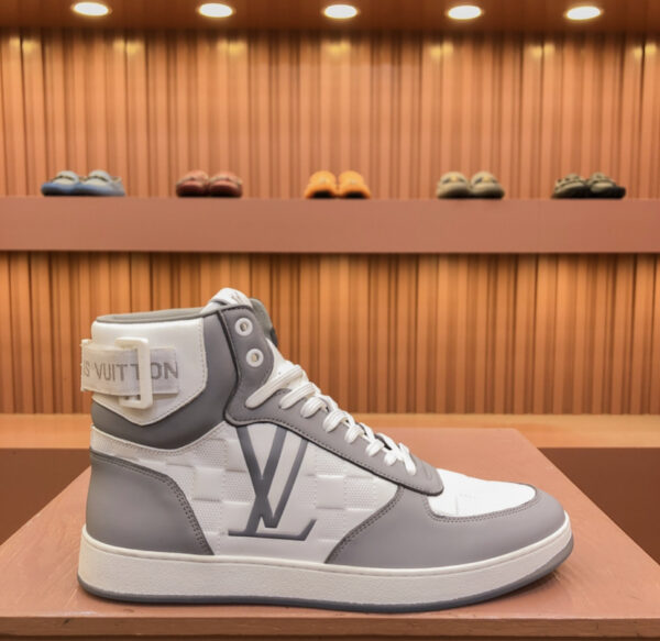 L*uis Vuit*on Shoes - Image 4
